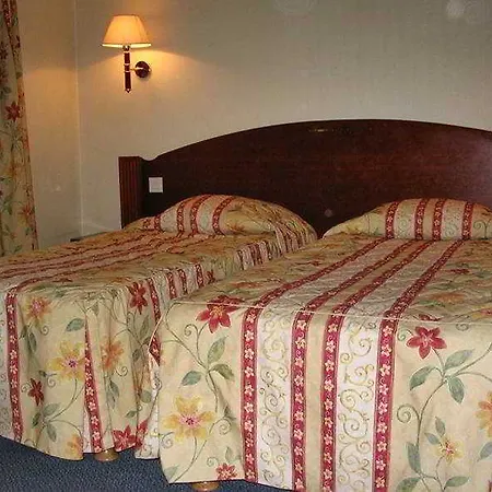 Le Quartier Bercy-square 3* Parigi