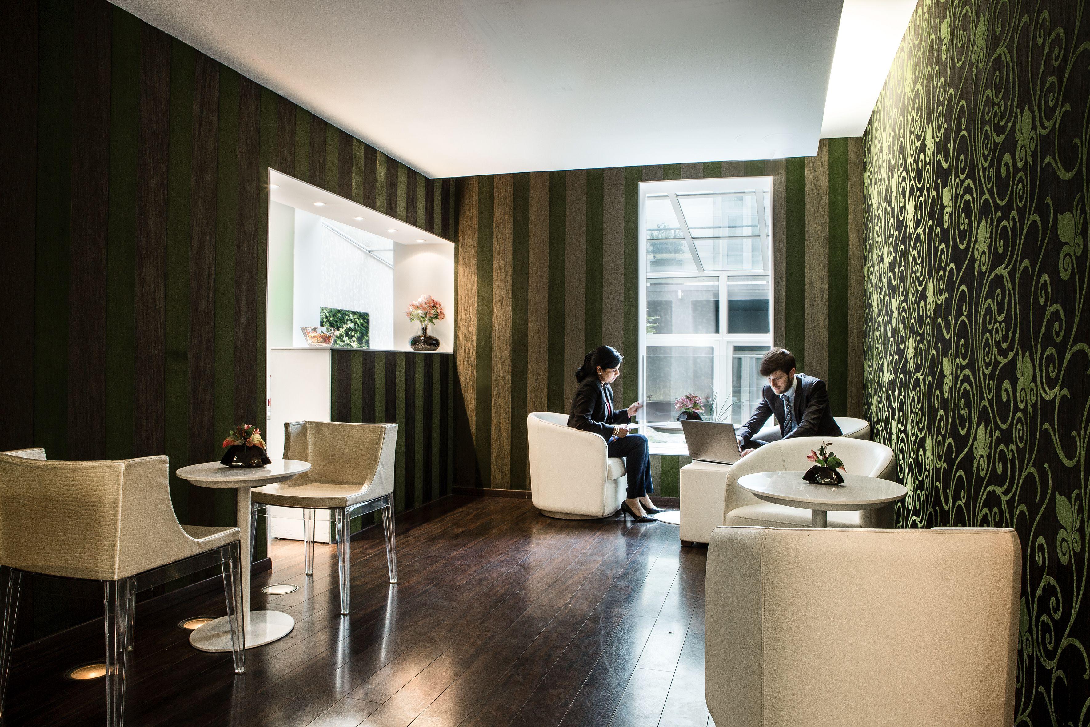 Le Quartier Bercy-square 3* Parigi